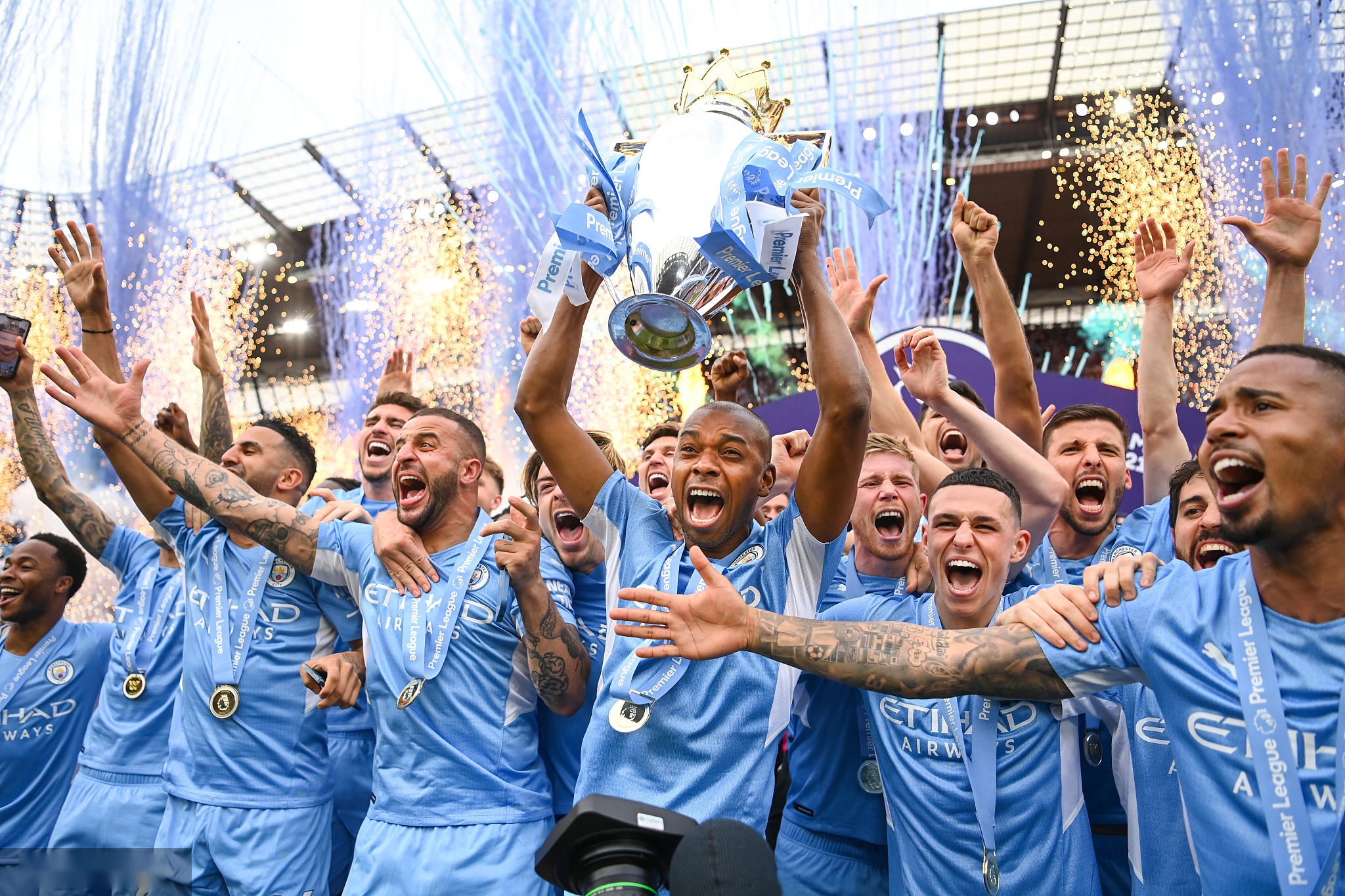 纵观整场比 纵观整场比